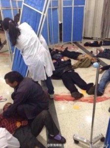 # 昆明火车站砍人事件# 挑战人民底线！